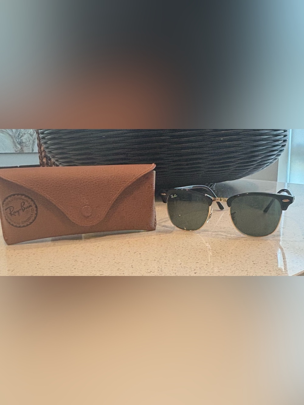Ray-Ban Men’s Sunglasses with Brown Leather Case - Black/Green